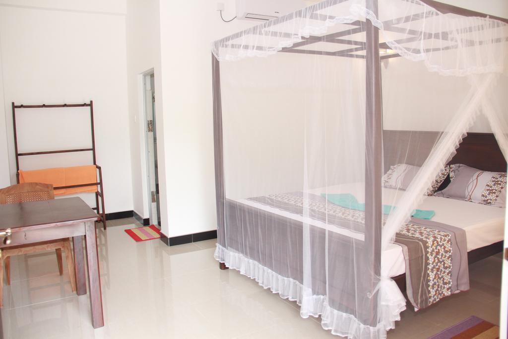 Mirissa White Plaza Otel Dış mekan fotoğraf