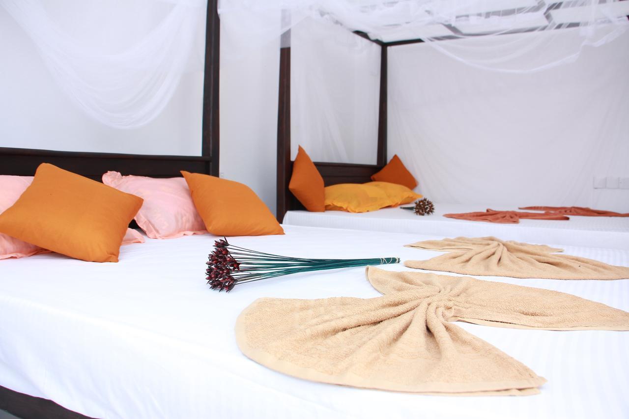 Mirissa White Plaza Otel Dış mekan fotoğraf