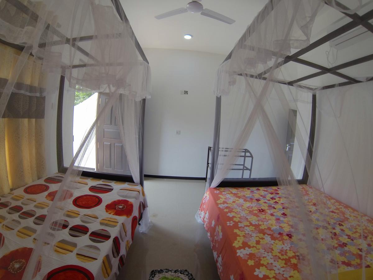 Mirissa White Plaza Otel Dış mekan fotoğraf
