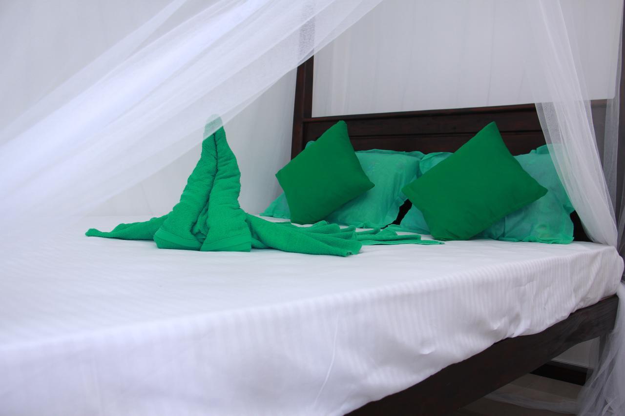 Mirissa White Plaza Otel Dış mekan fotoğraf