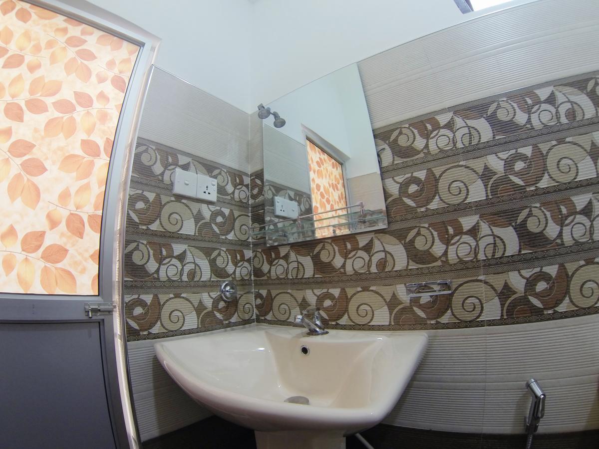 Mirissa White Plaza Otel Dış mekan fotoğraf