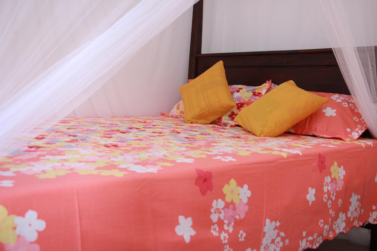 Mirissa White Plaza Otel Dış mekan fotoğraf