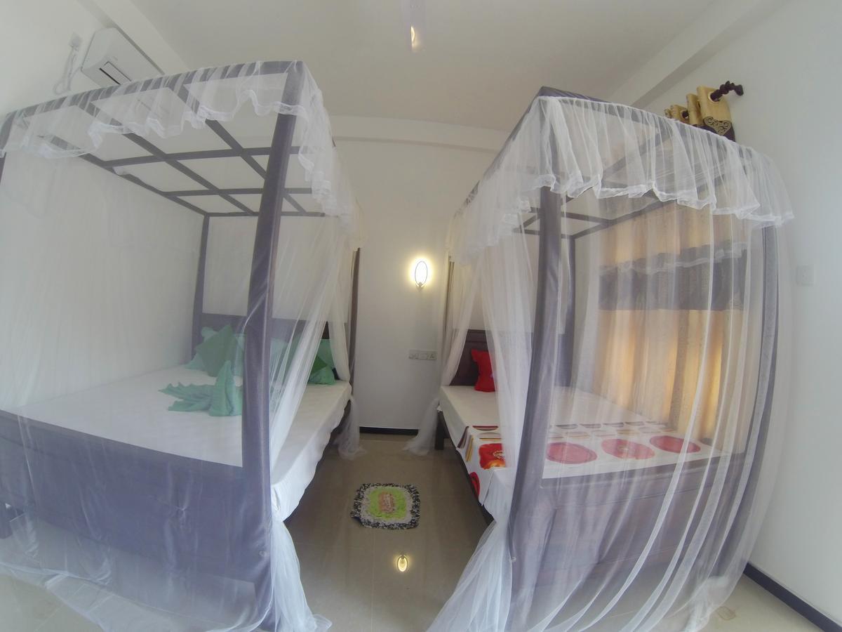 Mirissa White Plaza Otel Dış mekan fotoğraf